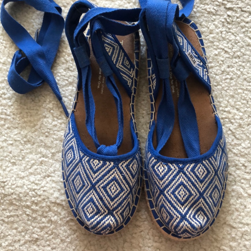 Toms strappy blue sandals